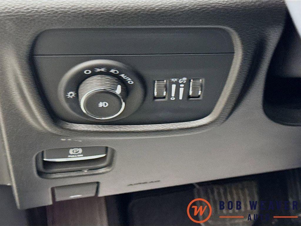 used 2024 Jeep Grand Cherokee car, priced at $34,362