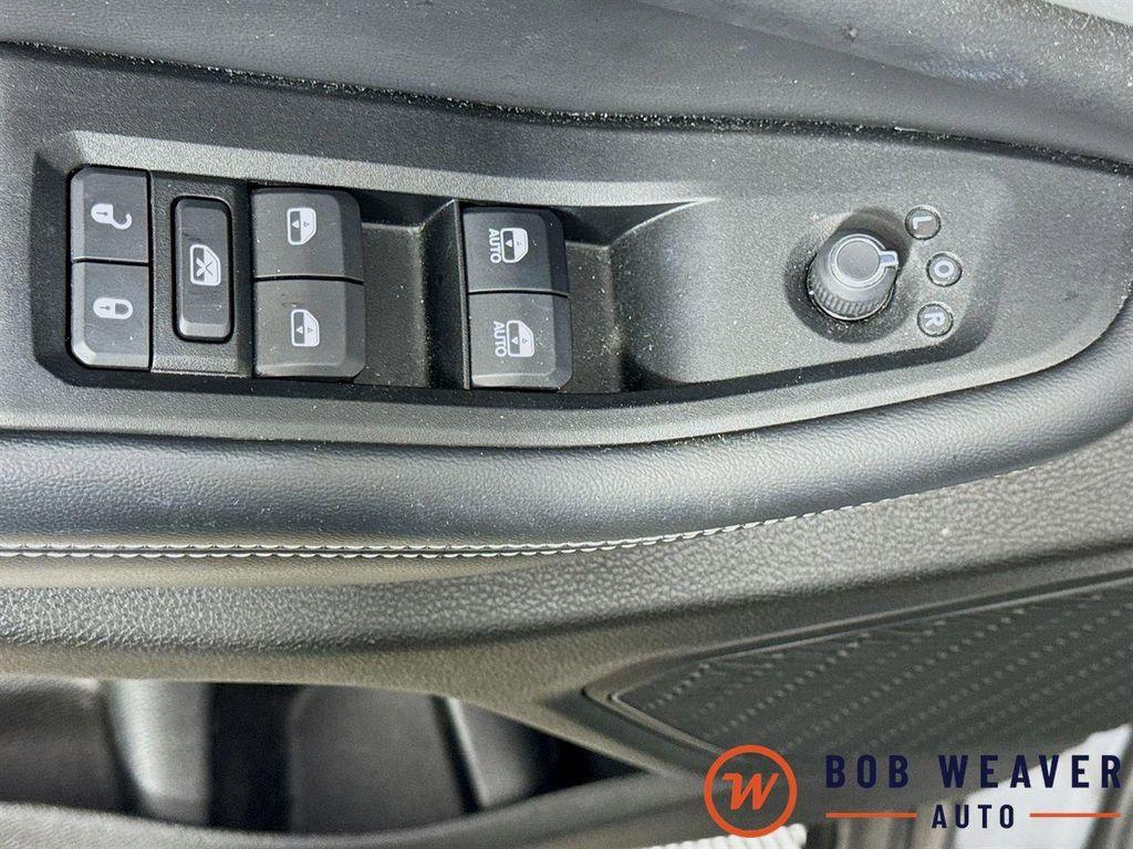 used 2024 Jeep Grand Cherokee car, priced at $34,362