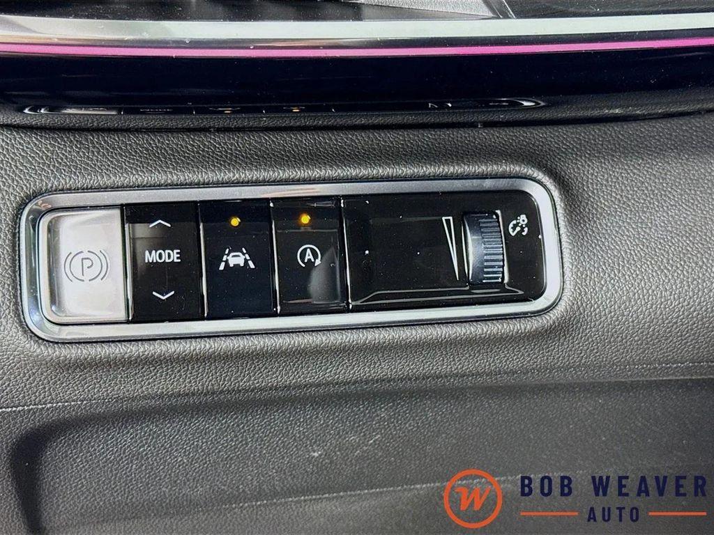 used 2025 Buick Envision car, priced at $30,997