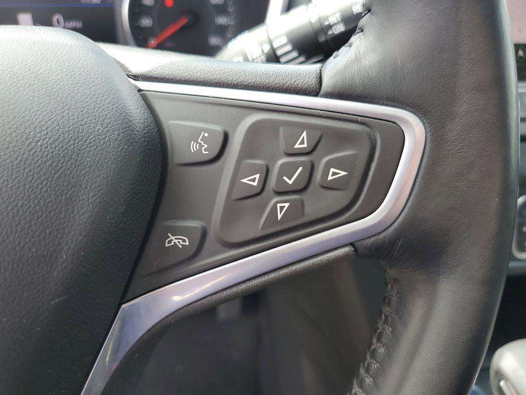 used 2022 Chevrolet Equinox car, priced at $17,998