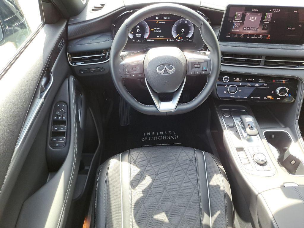 used 2025 INFINITI QX60 car, priced at $51,900