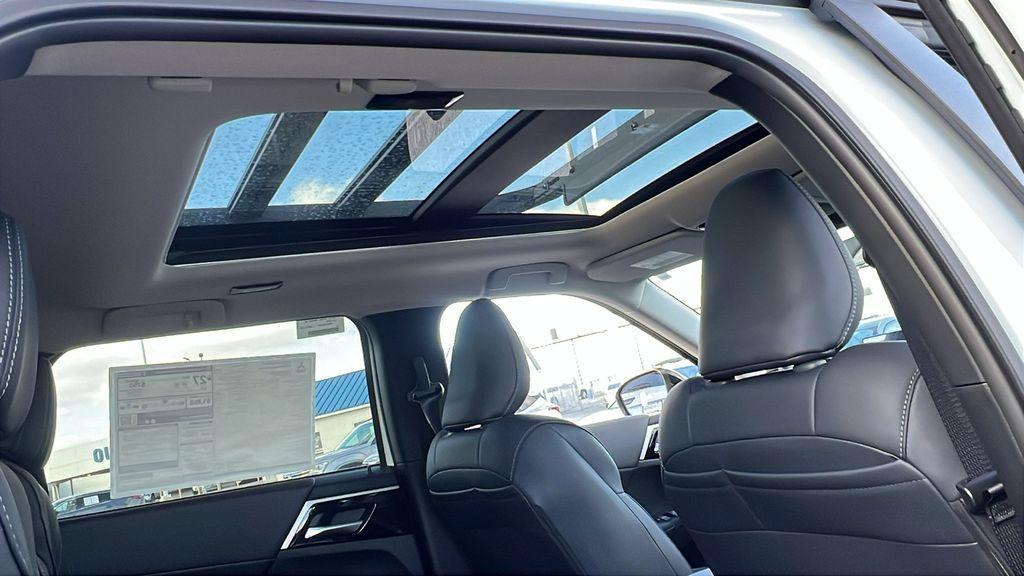 new 2026 Mitsubishi Outlander car