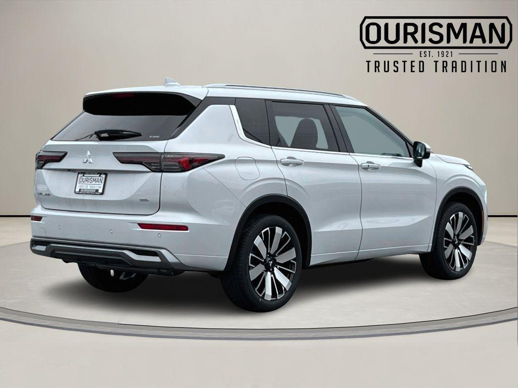 new 2025 Mitsubishi Outlander car, priced at $43,750