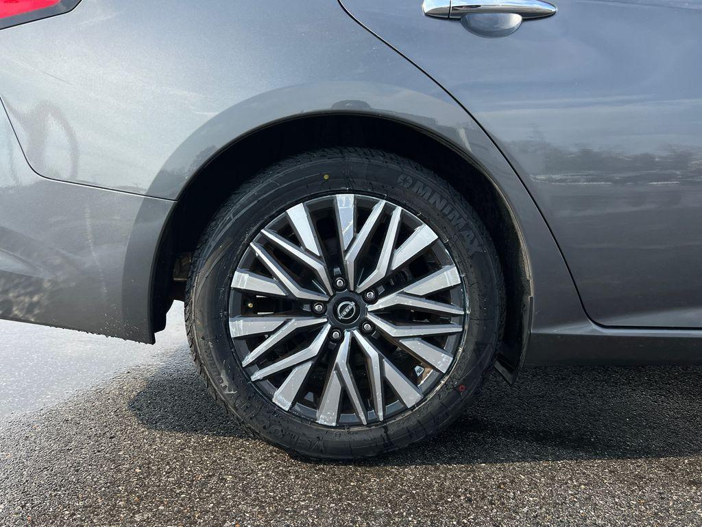 used 2024 Nissan Altima car, priced at $17,100