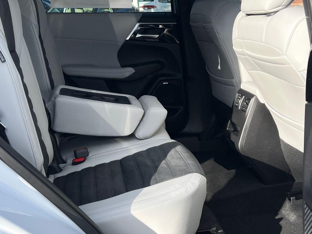 new 2026 Mitsubishi Outlander car, priced at $39,240