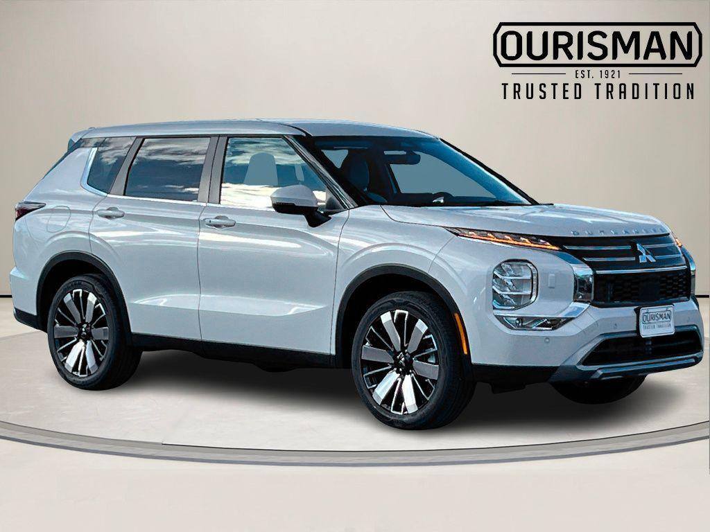 new 2026 Mitsubishi Outlander car, priced at $39,240