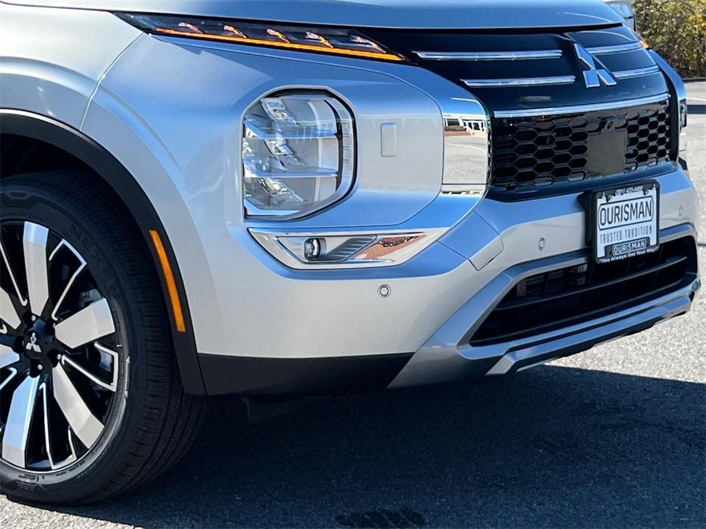 new 2025 Mitsubishi Outlander car, priced at $38,285