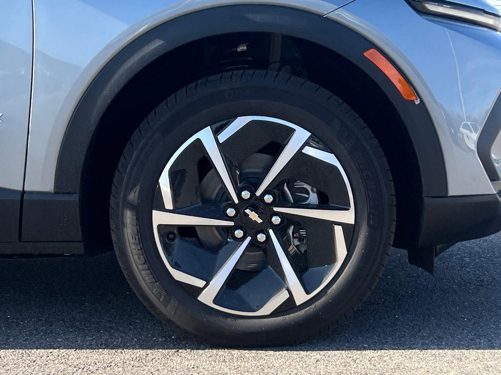 new 2026 Chevrolet Equinox EV car, priced at $36,295