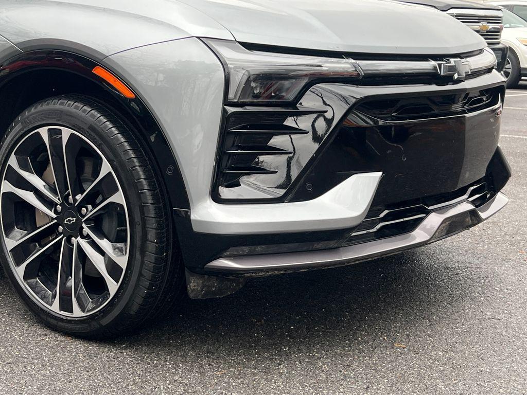 used 2025 Chevrolet Blazer EV car, priced at $40,400