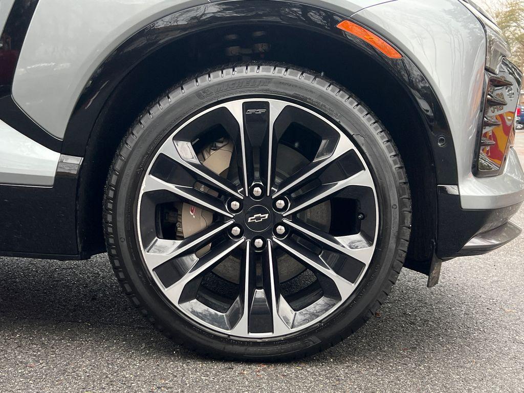 used 2025 Chevrolet Blazer EV car, priced at $40,400