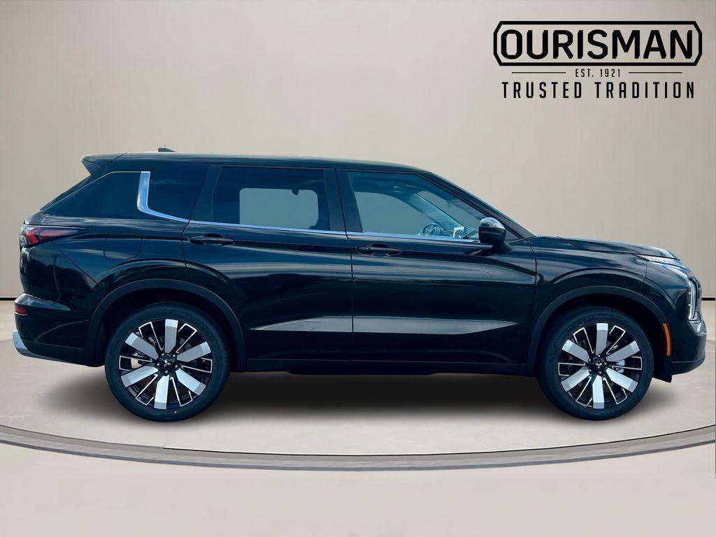 new 2026 Mitsubishi Outlander car, priced at $40,545