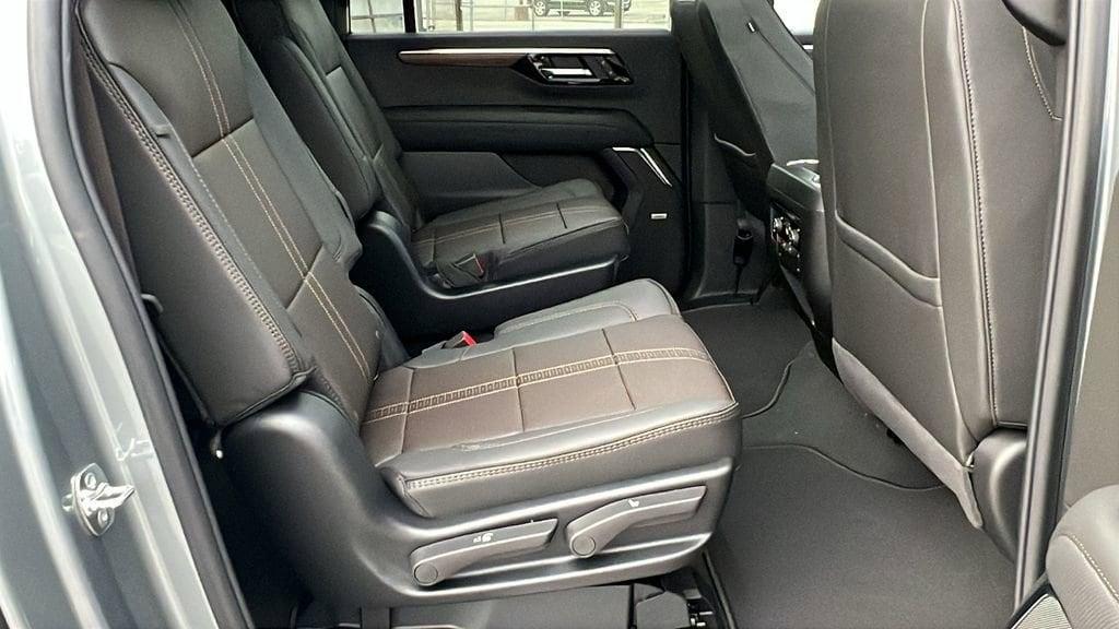 new 2026 Chevrolet Suburban car, priced at $88,829