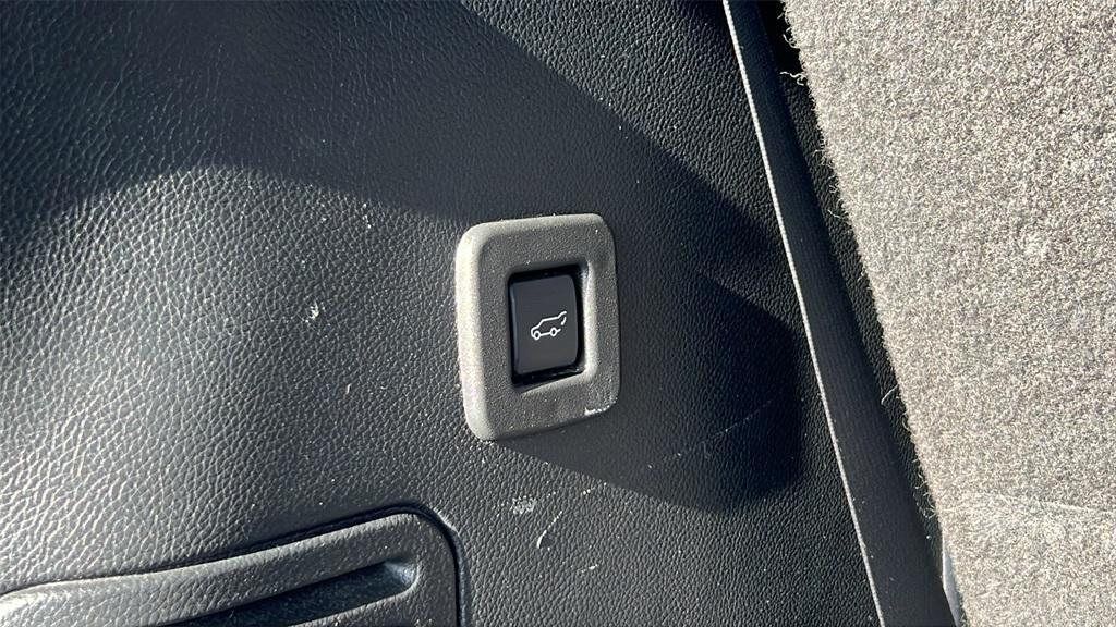 used 2017 Ford Expedition car, priced at $16,000