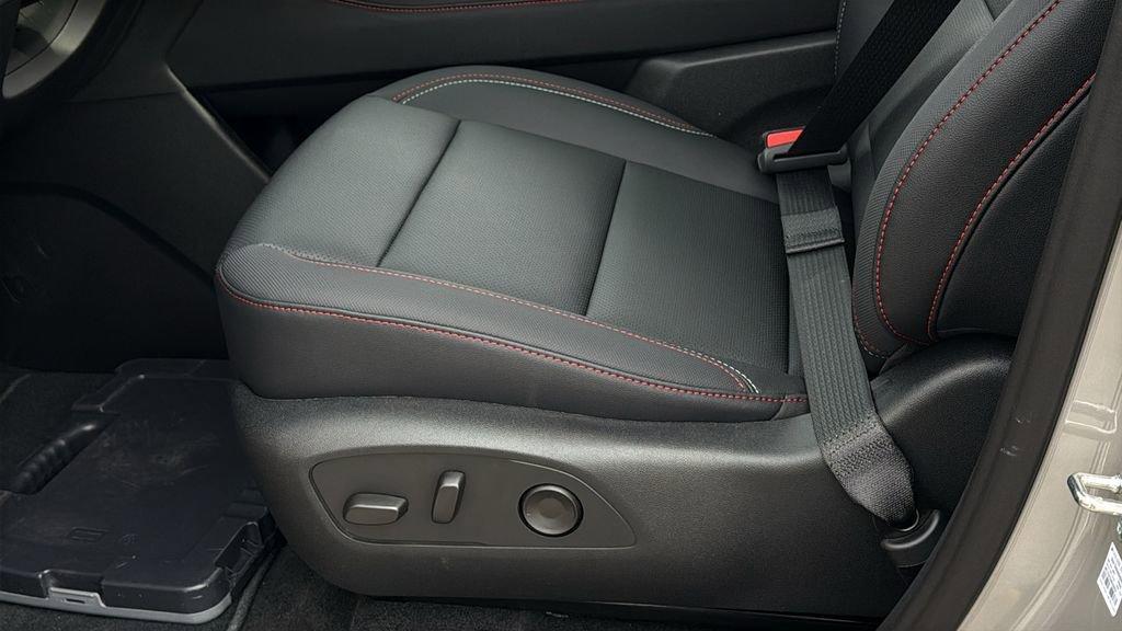 new 2026 Chevrolet Traverse car, priced at $51,095