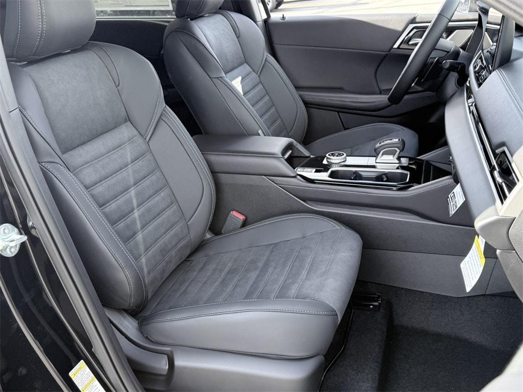 new 2025 Mitsubishi Outlander car, priced at $38,205