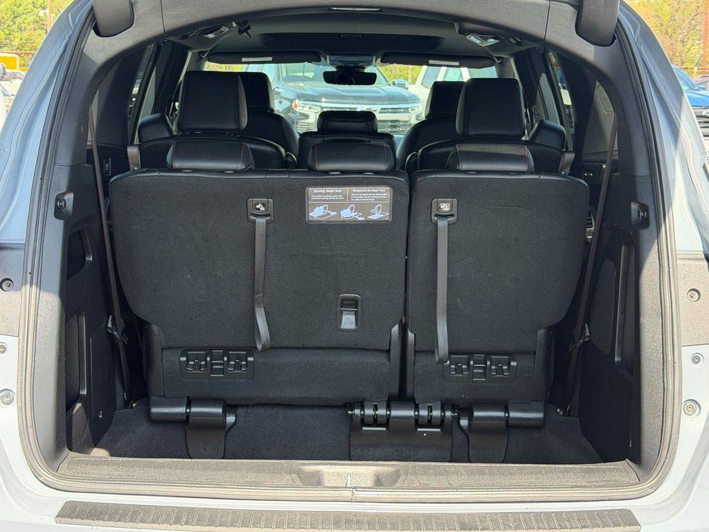used 2025 Honda Odyssey car, priced at $35,300