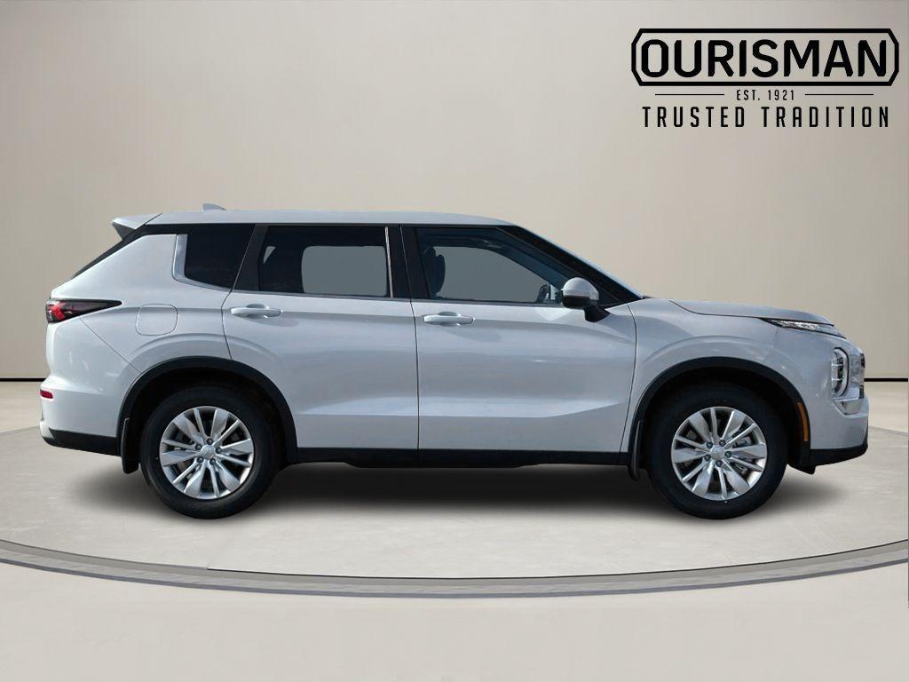 new 2026 Mitsubishi Outlander car, priced at $35,350