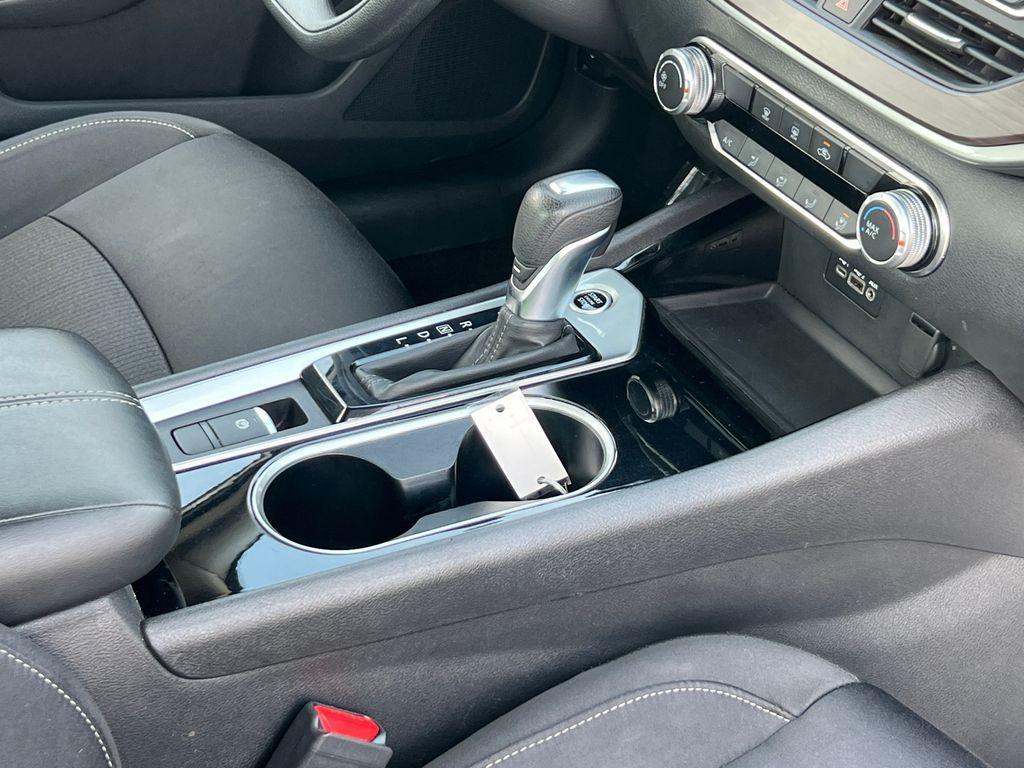 used 2024 Nissan Altima car, priced at $17,400