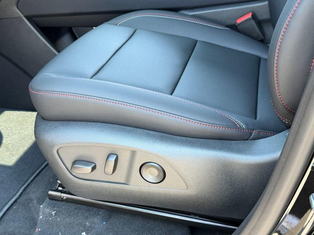 new 2026 Chevrolet Traverse car, priced at $50,667