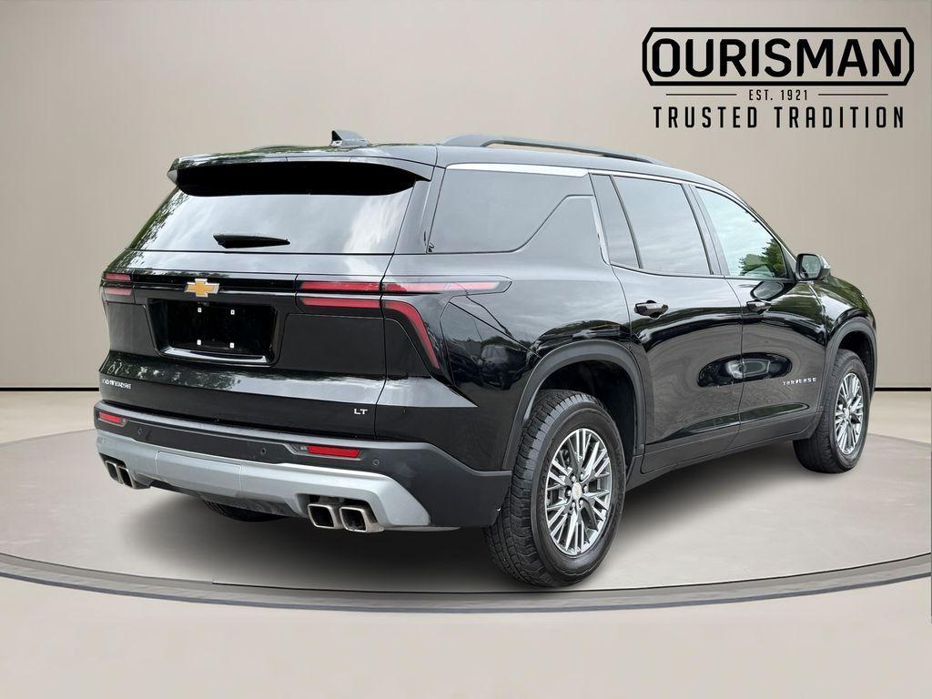 used 2024 Chevrolet Traverse car, priced at $29,800