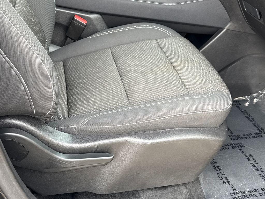 used 2024 Chevrolet Traverse car, priced at $29,500