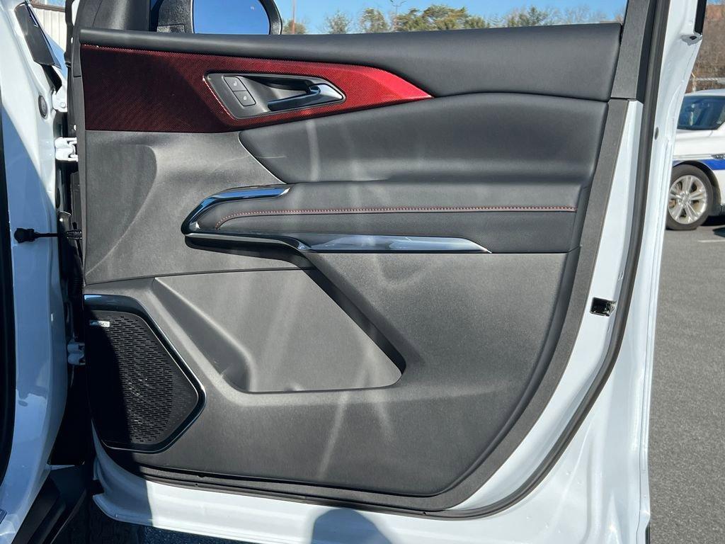 new 2026 Chevrolet Traverse car, priced at $50,490