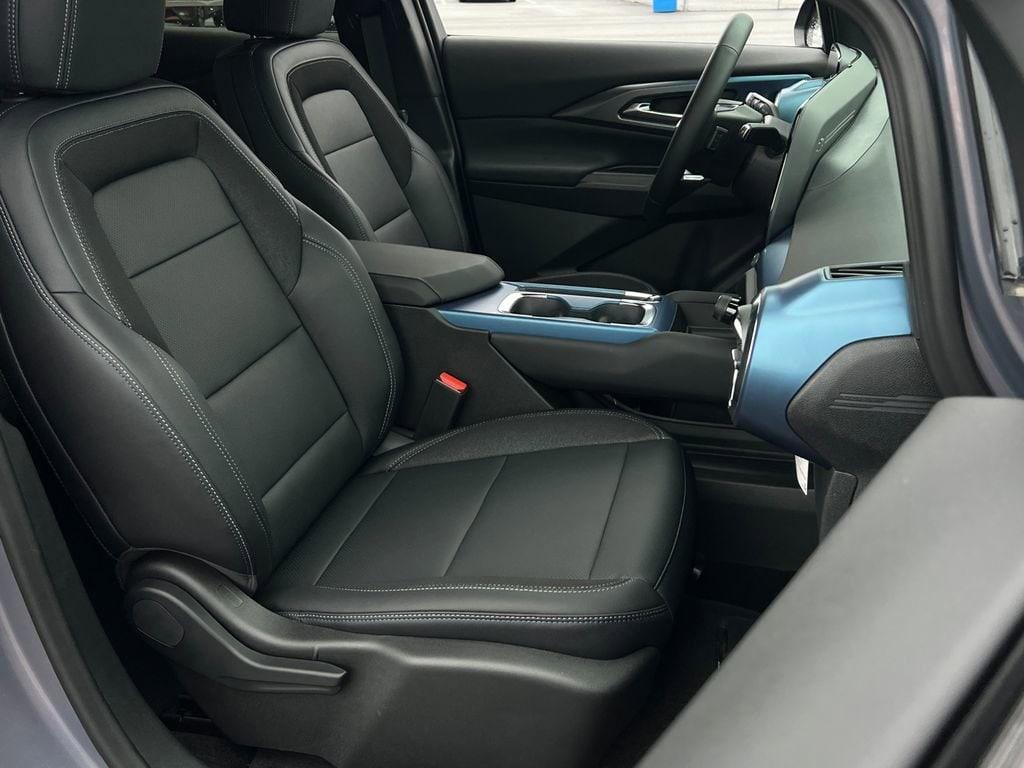 new 2026 Chevrolet Equinox EV car, priced at $40,095