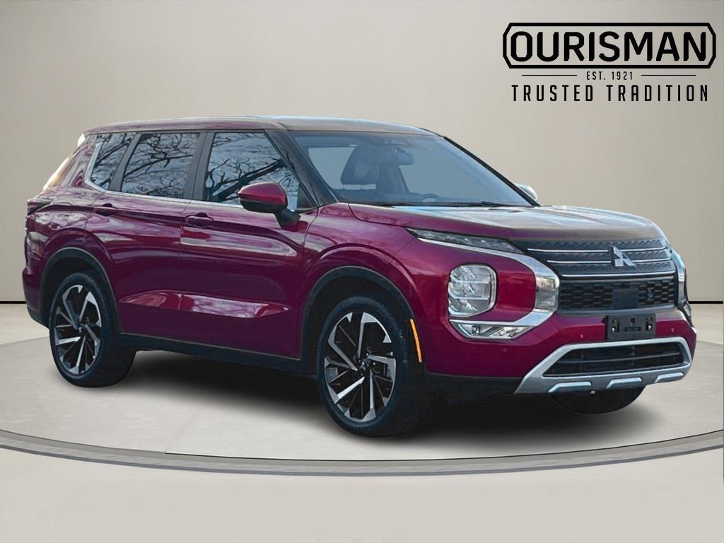used 2024 Mitsubishi Outlander car, priced at $21,400