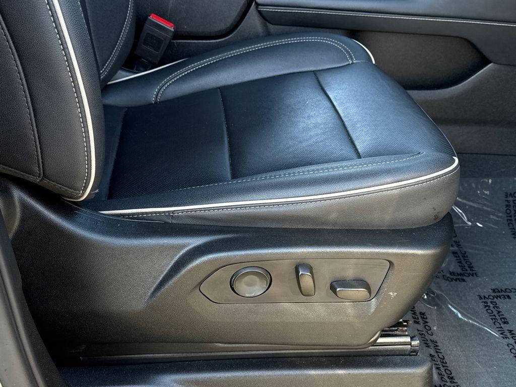 used 2023 Chevrolet Suburban car, priced at $39,900