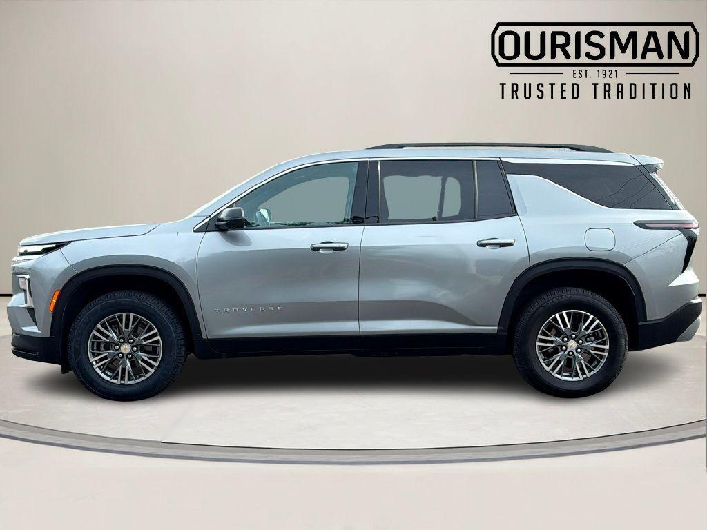 used 2024 Chevrolet Traverse car, priced at $31,000