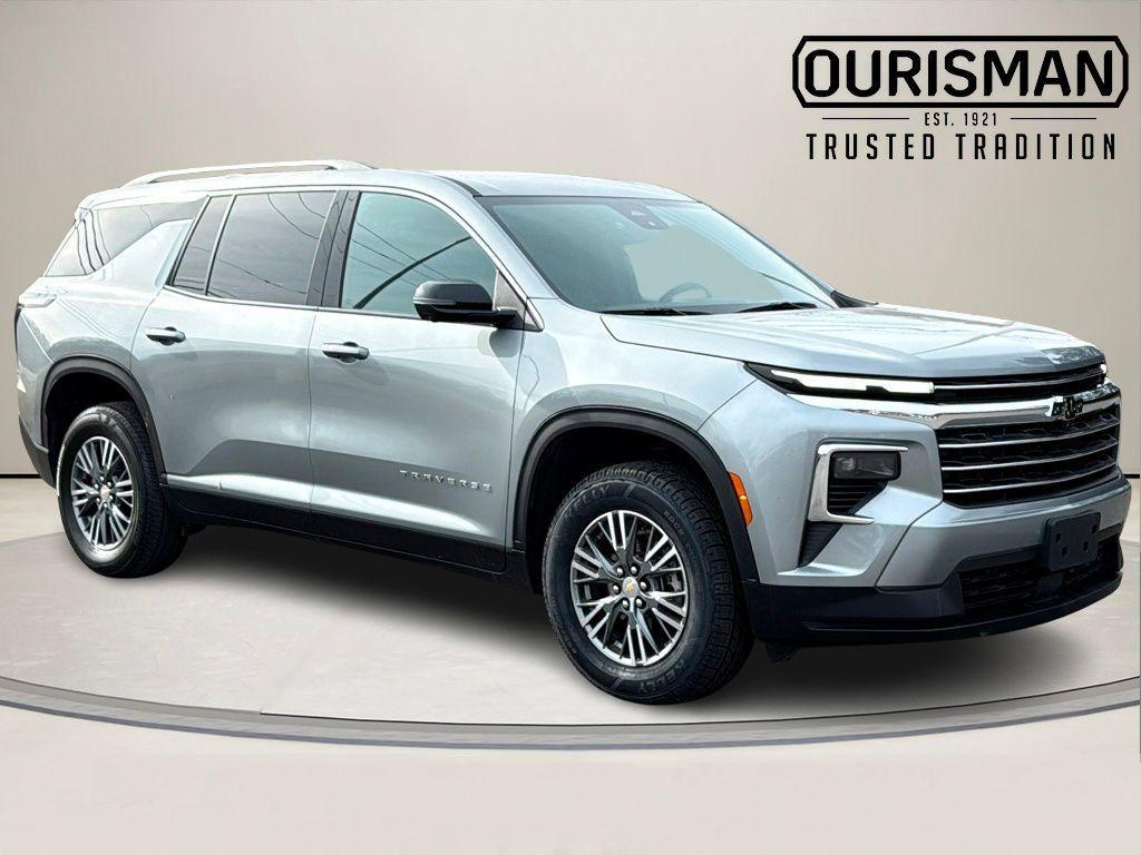 used 2024 Chevrolet Traverse car, priced at $31,000