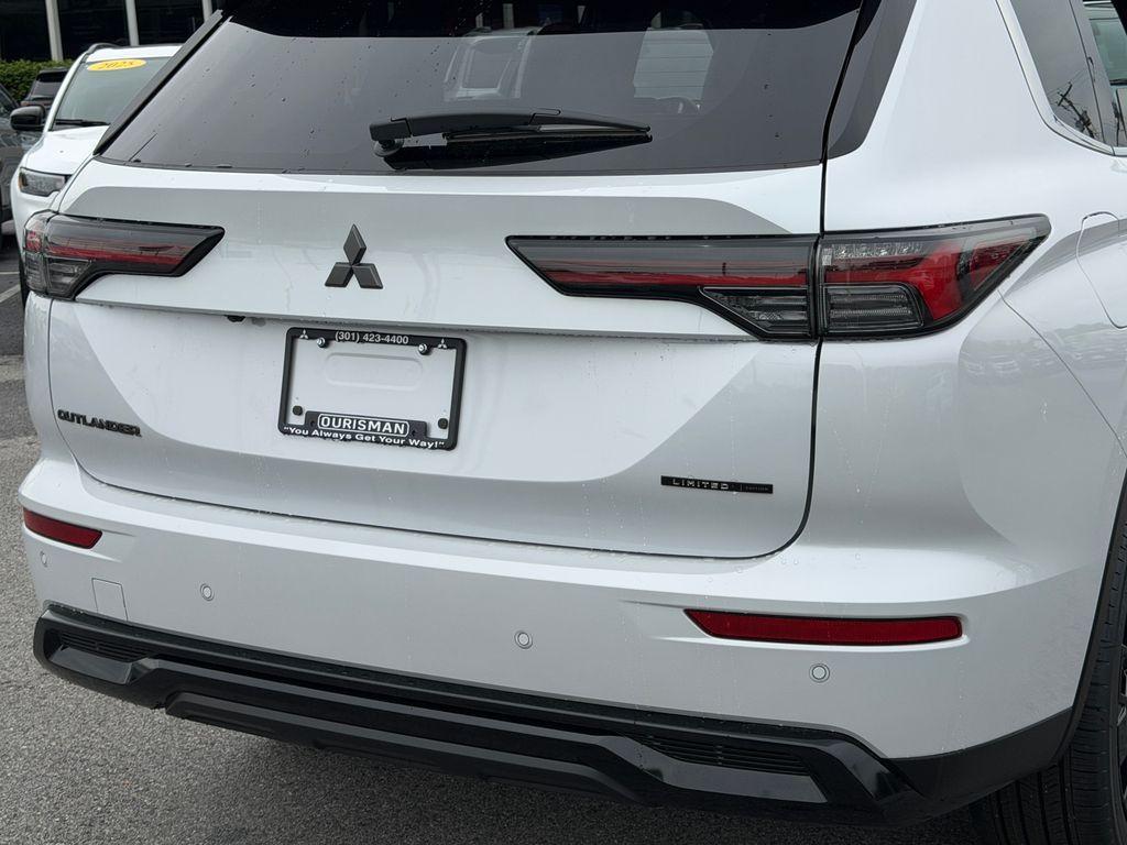 new 2026 Mitsubishi Outlander car