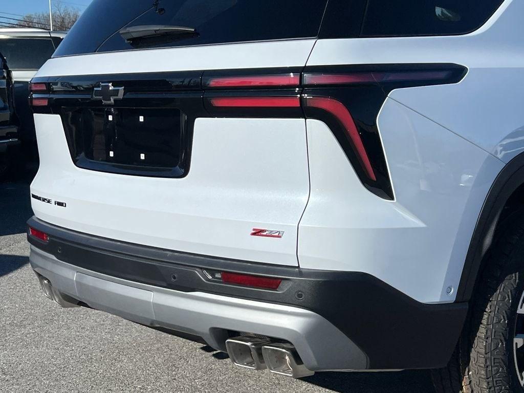 new 2026 Chevrolet Traverse car, priced at $52,090