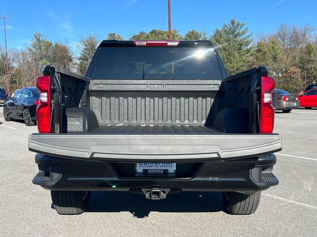 new 2026 Chevrolet Silverado 1500 car, priced at $43,270