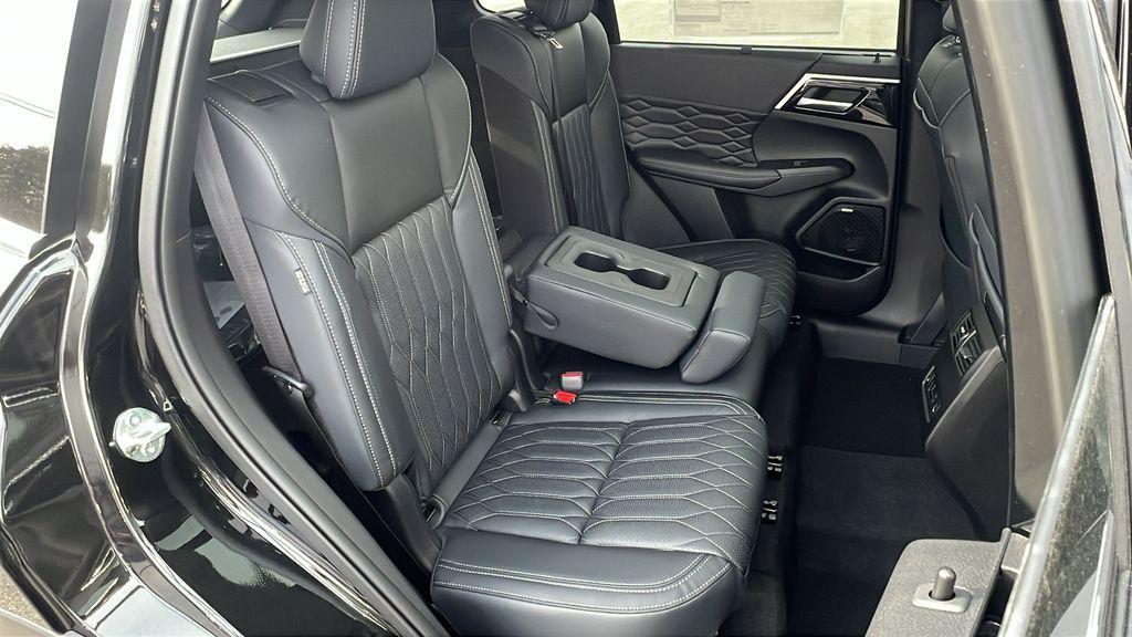 new 2026 Mitsubishi Outlander car, priced at $44,530