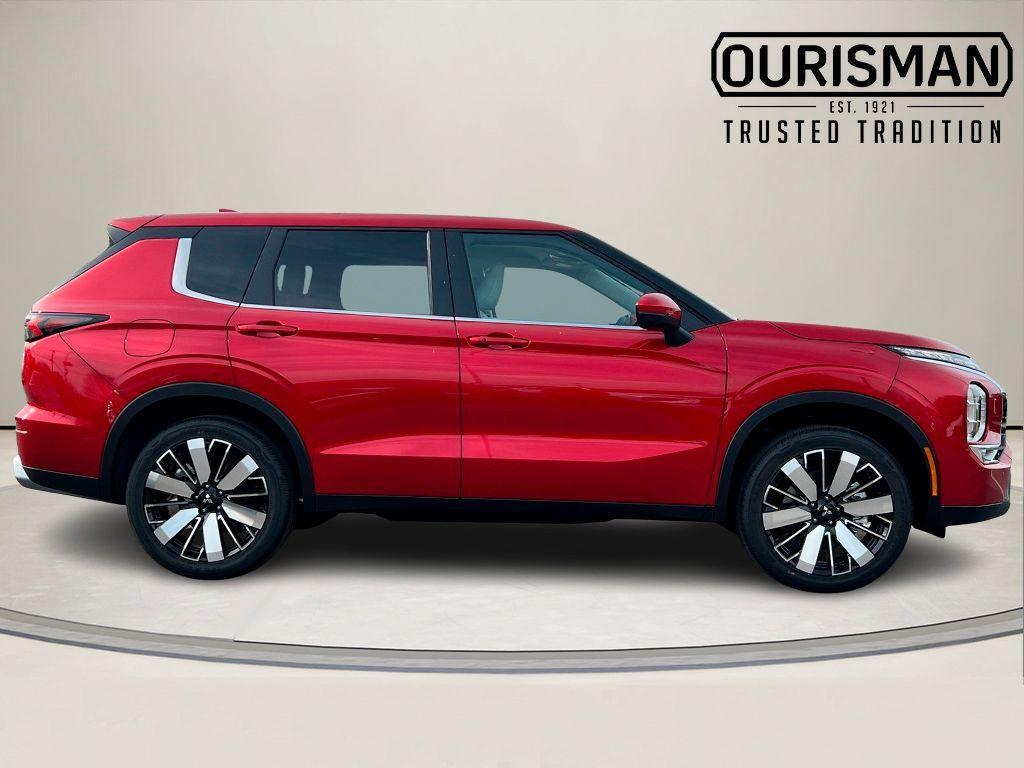 new 2026 Mitsubishi Outlander car, priced at $40,040