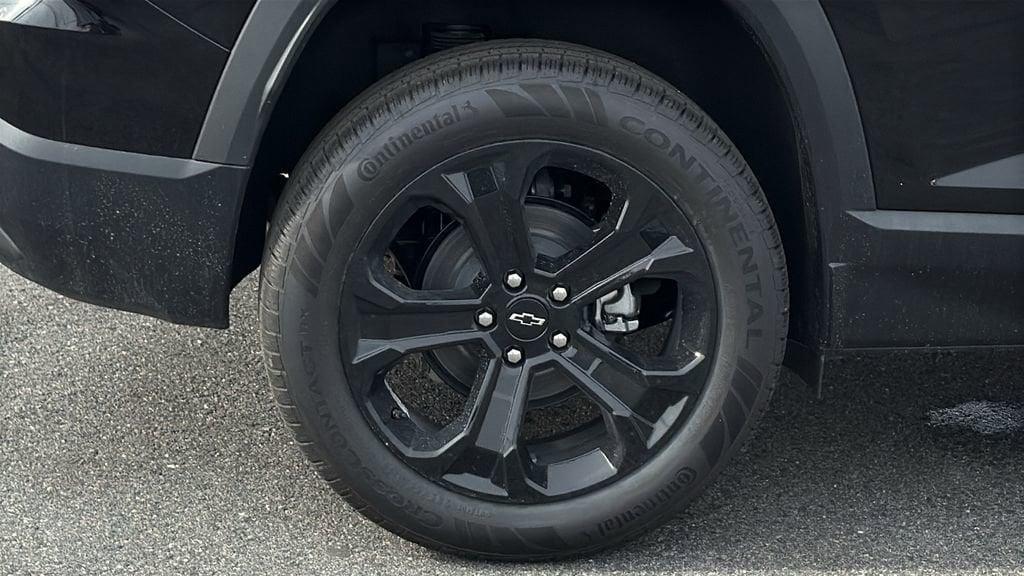 new 2026 Chevrolet Equinox car, priced at $28,590