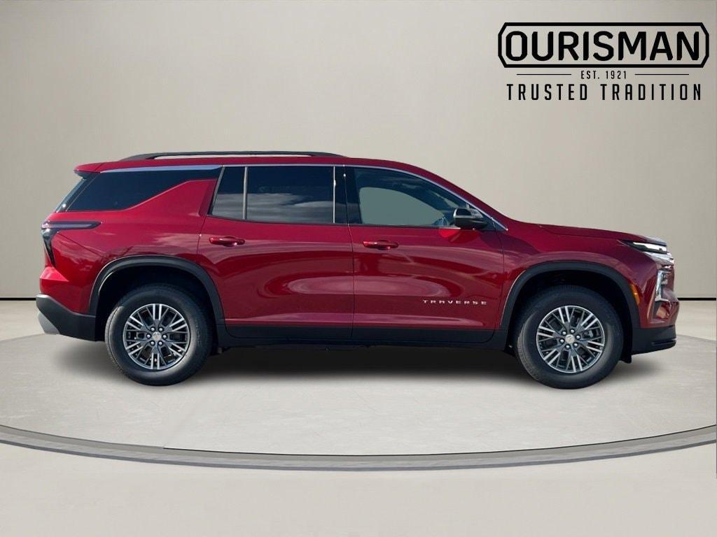 new 2026 Chevrolet Traverse car, priced at $37,690