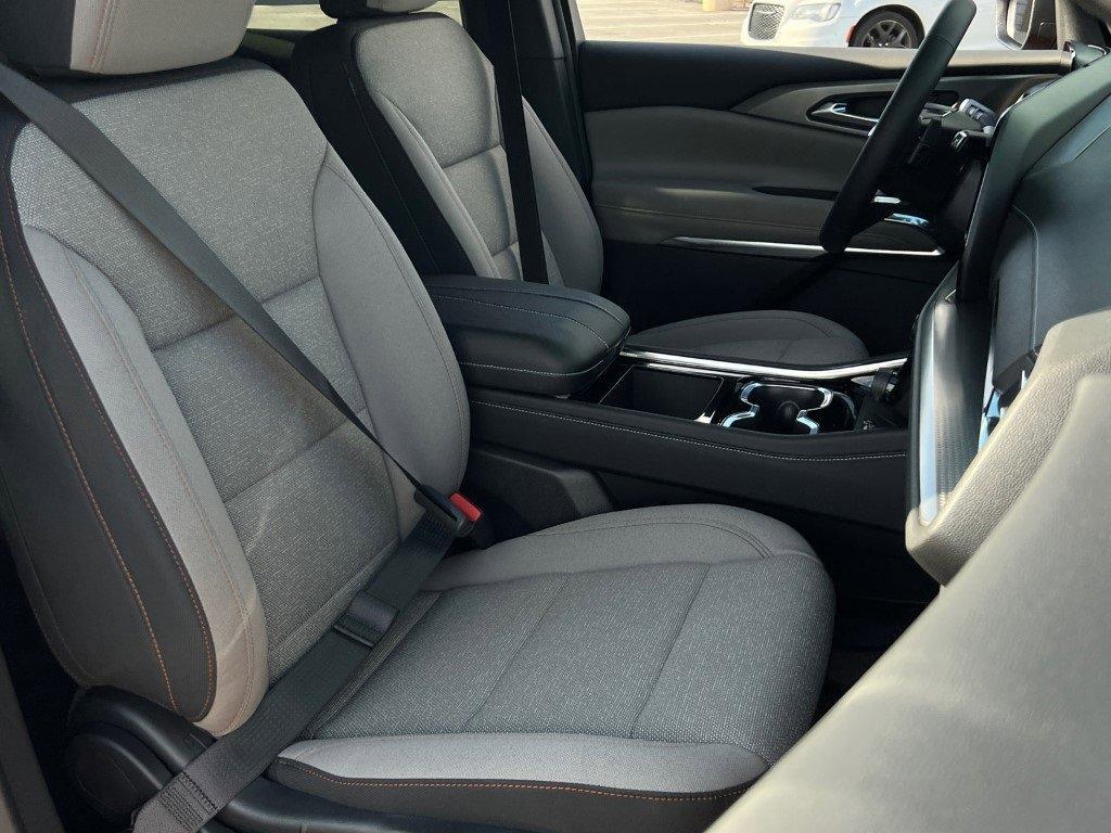 new 2026 Chevrolet Traverse car, priced at $37,690