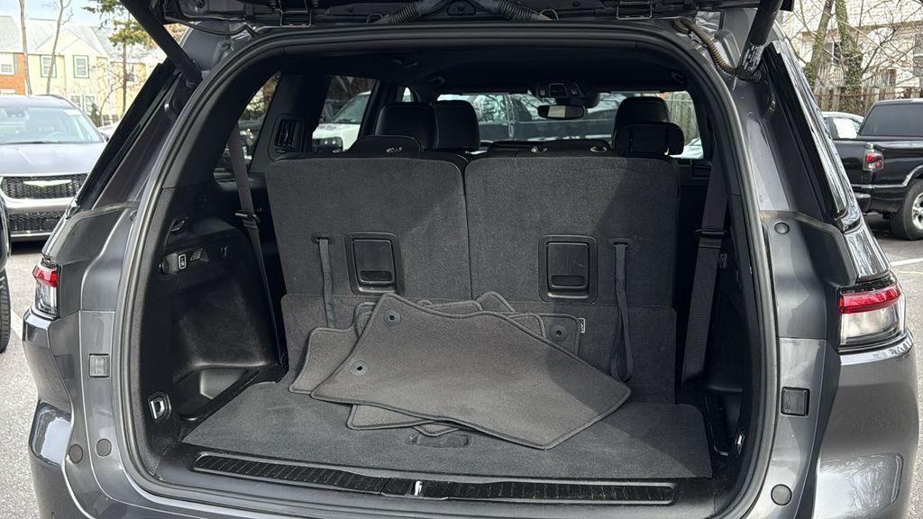 used 2024 Jeep Grand Cherokee L car, priced at $26,500