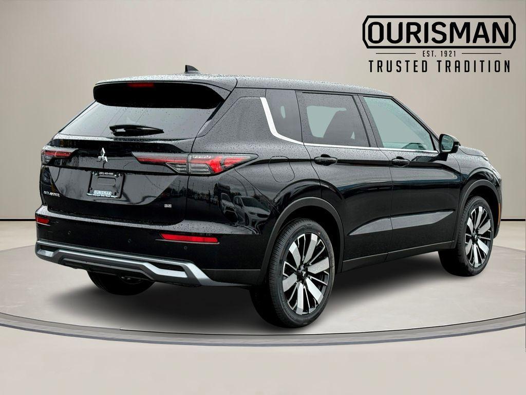 new 2026 Mitsubishi Outlander car, priced at $38,040