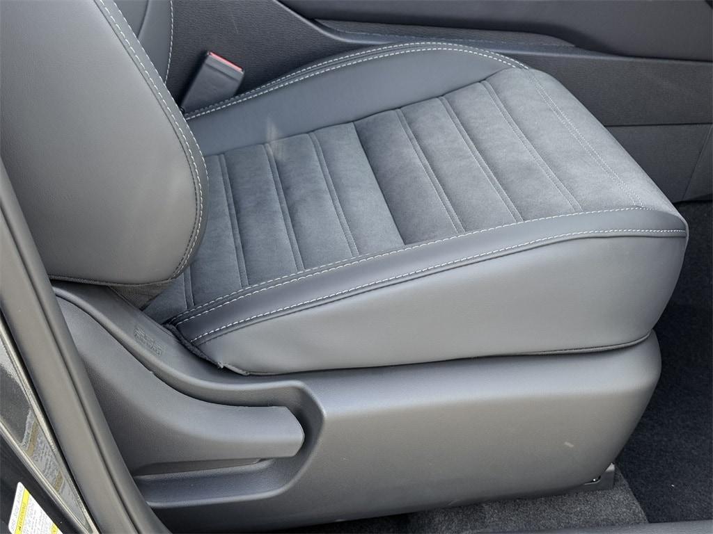 new 2025 Mitsubishi Outlander car, priced at $38,295