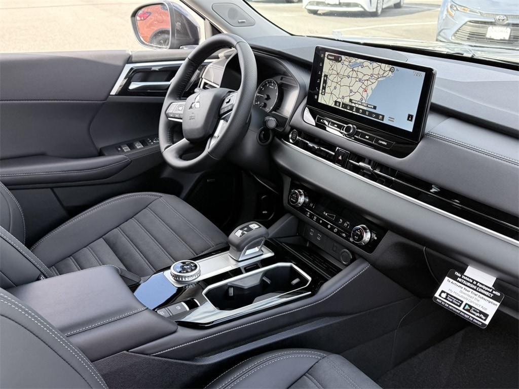new 2025 Mitsubishi Outlander car, priced at $38,295