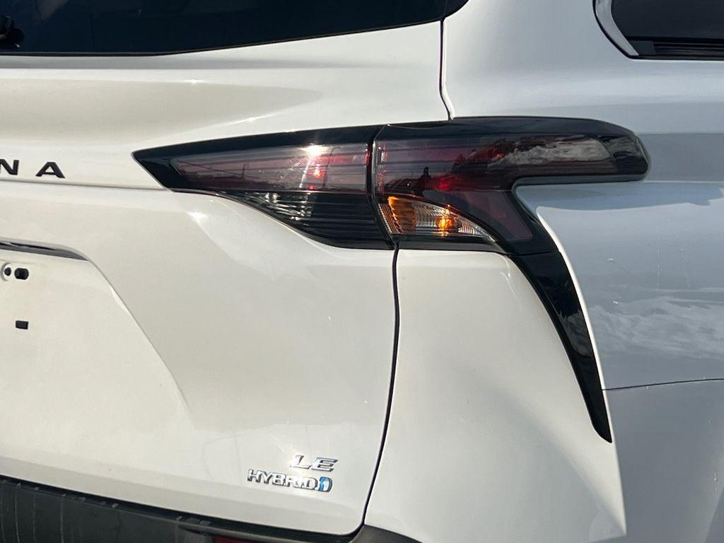 used 2024 Toyota Sienna car, priced at $32,200