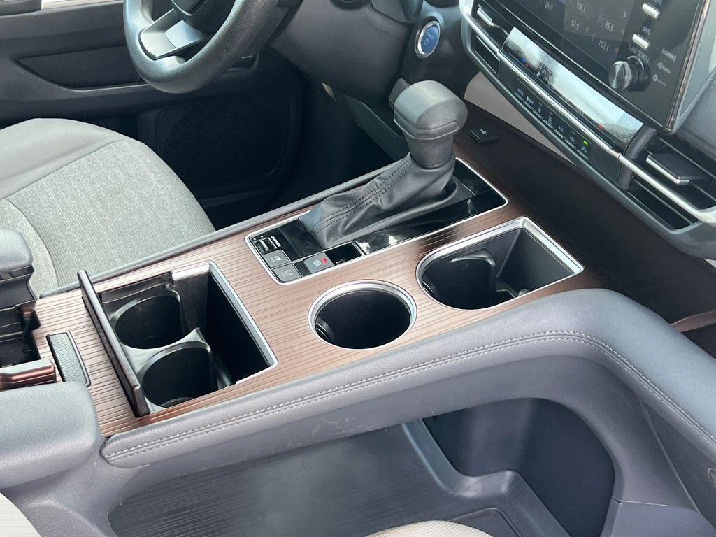 used 2024 Toyota Sienna car, priced at $32,200