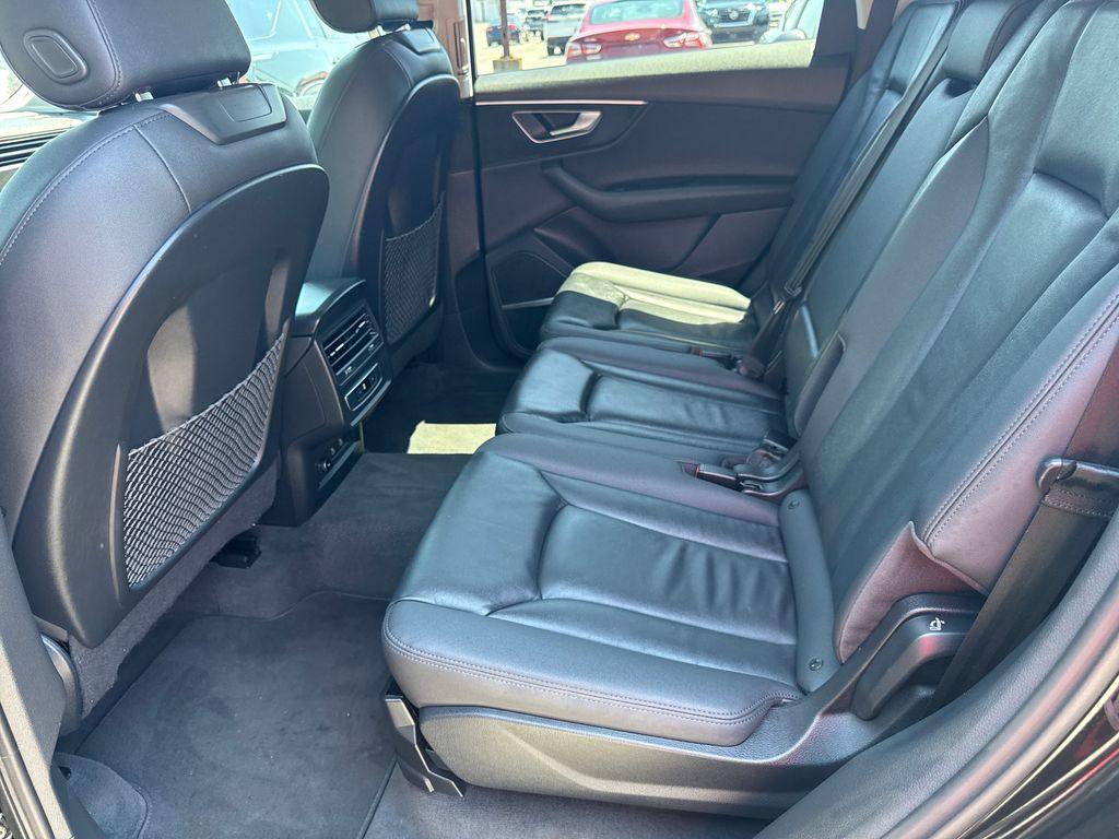 used 2022 Audi Q7 car, priced at $31,000