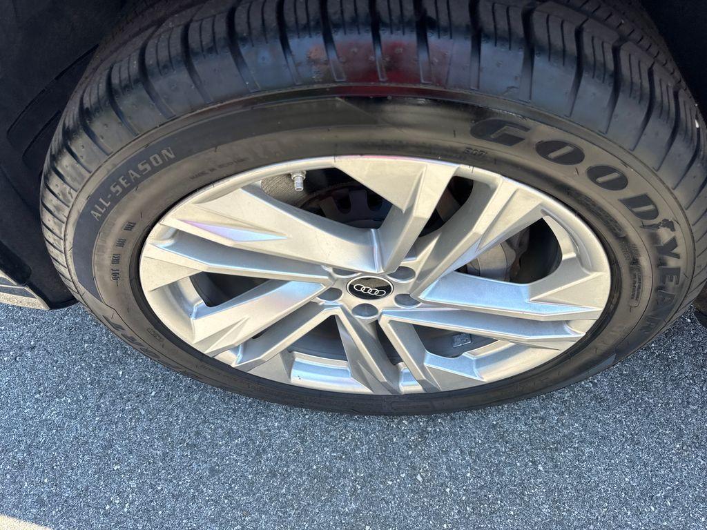 used 2022 Audi Q7 car, priced at $31,000
