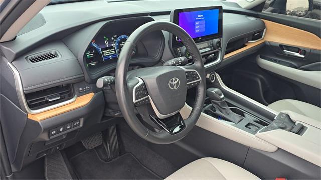 used 2024 Toyota Grand Highlander car