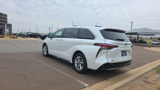 used 2024 Toyota Sienna car
