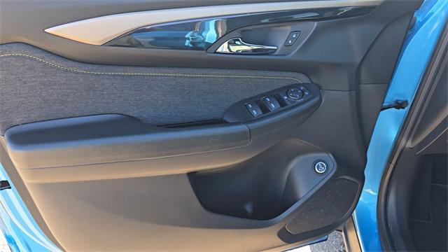 used 2025 Chevrolet TrailBlazer car